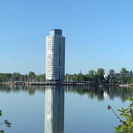 Ferienwohnung Im Wikingturm シュレースヴィヒ エクステリア 写真